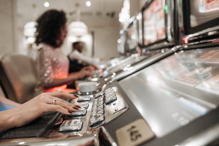 Provably Fair Gaming at Licensed Canadian Casinos