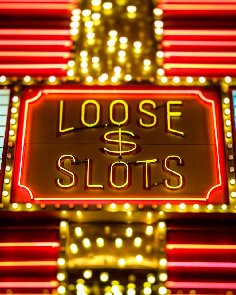 Mobile Online Crypto Slots for High Rollers in Canada A Comprehensive Guide