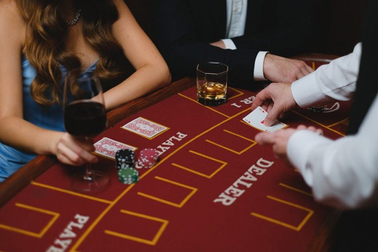 Welcome to the future of casino gaming – a world where global online blockchain slots meet weekly cashback rewards, all tailored for players in Canada