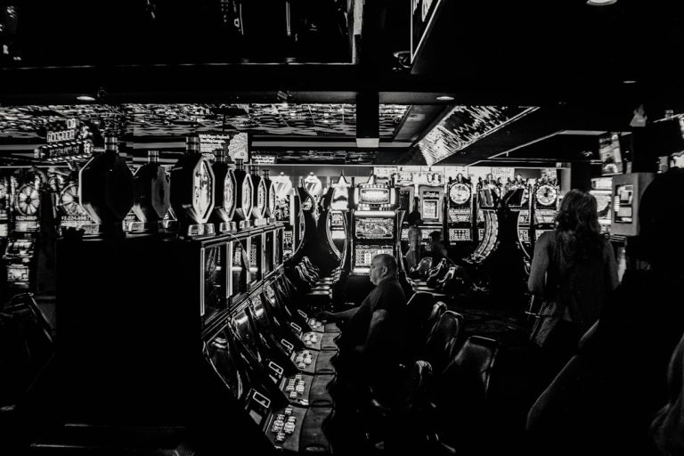 Verified Crypto Casino in Canada: Live Dealer Games, Original Titles, and Premium Slots