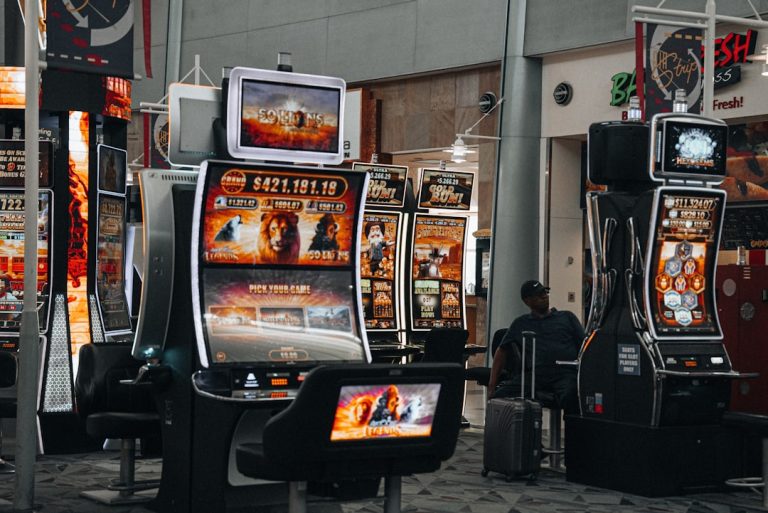Low Fee Crypto Casino Canada: Cashback Rewards and Instant Payouts