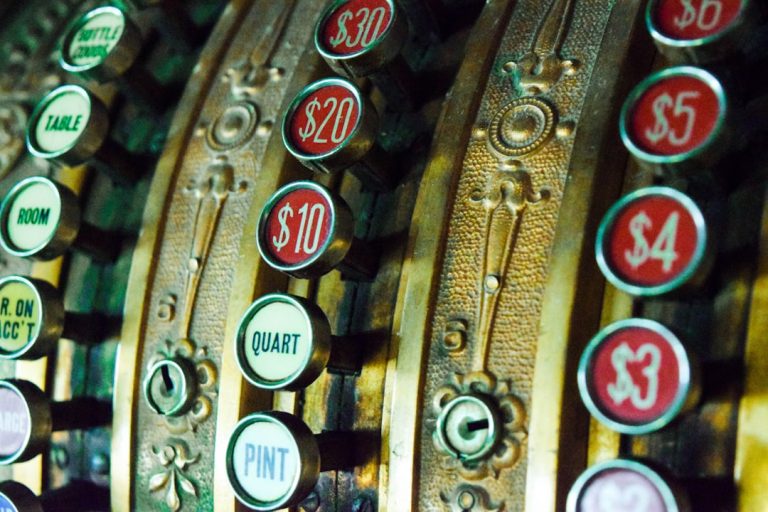 Bitcoin Gambling and NFT Gaming: The Cutting-Edge Experience for Canadian Players